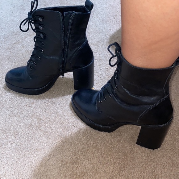 Steve Madden Loring Black Leather Boots - Picture 4 of 8